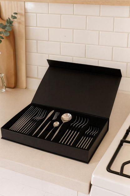 Steinless Steel 24 piece Cutlery Set